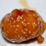 Tomaten in Sesam – Karamell – Panade – “Pralinchen”
