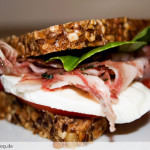 The Quick Gourmet: Soprassata – Tomate – Mozzarella Sandwich