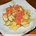 Kartoffelsalat: Kartoffelsalat mit Lachs und Avocado