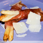 spargel-mit-parmesan-undparmaschinken spargel-mit-parmesan-undparmaschinken