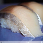 handgerolltes-sushi-mit-makrelenfilet