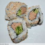 Sushi: California roll – uramaki roll Sushi