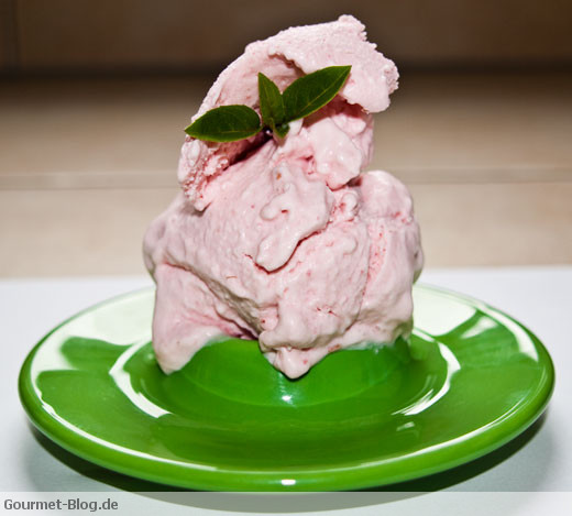 himbeereis-mit-joghurt