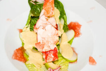 Hummersalat mit Avocado und Apfel