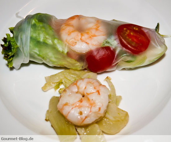 asiawraps-garnelen-salat-tomaten