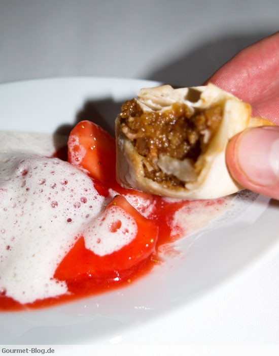 mandelstrudel-erdbeer-limettenkompott-bild