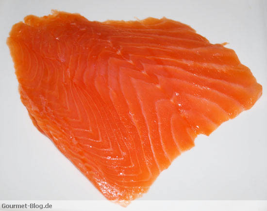 schottischer-lachs-halbe-seite