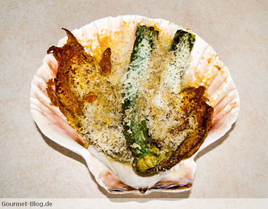 zucciniblute-mit-parmesan-foto