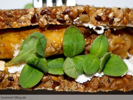 sandwich-putenbrust-schafskaese-scharfe-kresse