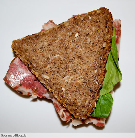 sorprassata-tomate-mozzarella-dandwich