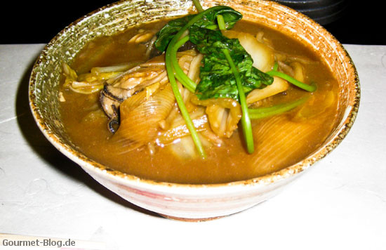 austernsuppe-mit-verschiedenen-gemuesen