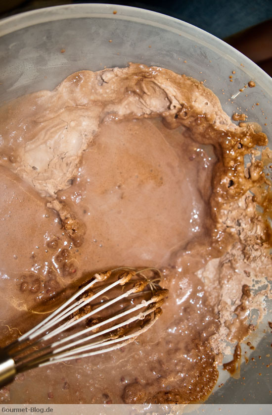 schokoladeneis-stickstoff-masse-fast-komplett-gefroren