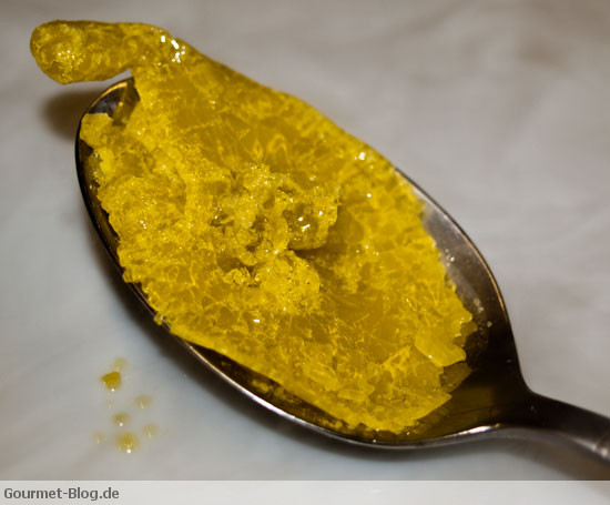 stickstoff-olivenoel-drops-kochen-mit-stickstoff