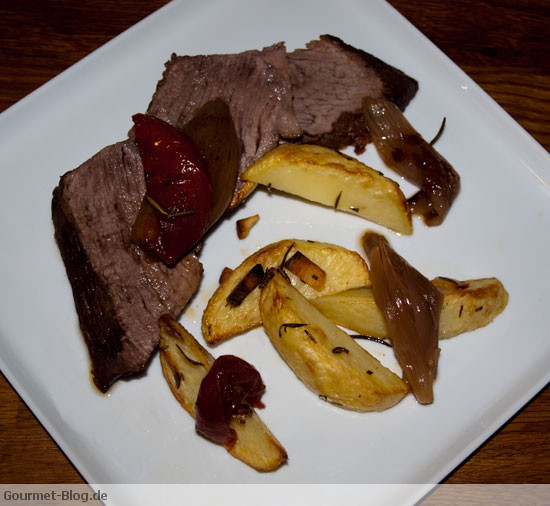 rinderbraten-vom-jungbulllen-mit-rosmarin-knoblauch-kartoffeln
