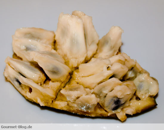 cherimoya-mit-kernen