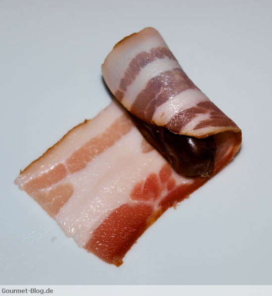 datteln-mit-speck-rollen
