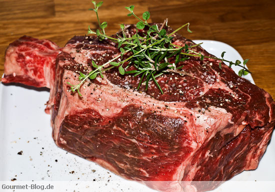 Côte de boeuf-gewuerzt-rosmarin-pfeffer-salz