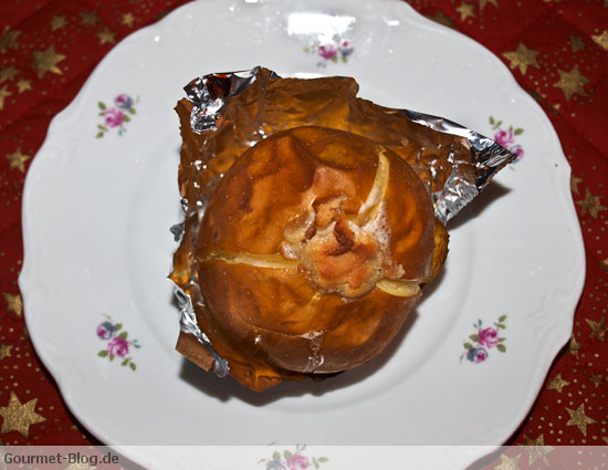 Bratapfel gefüllt mit Marzipan - Bratapfelrezept zu Weihnachten