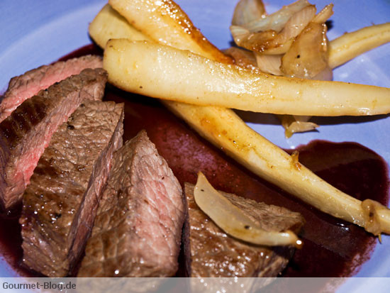 rinderbraten-mit-barolosoße-und-petersiliengemuese