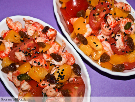 flusskrebssalat-mit-tomaten-paprika