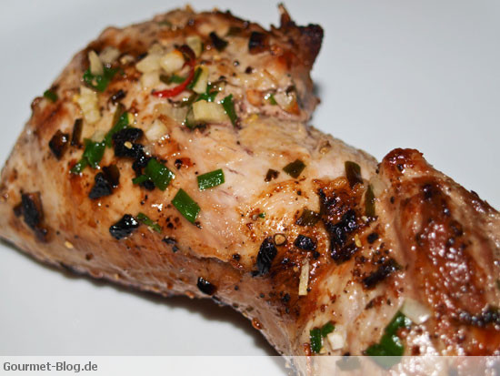 grgrilltes-mariniertes-schweinefilet