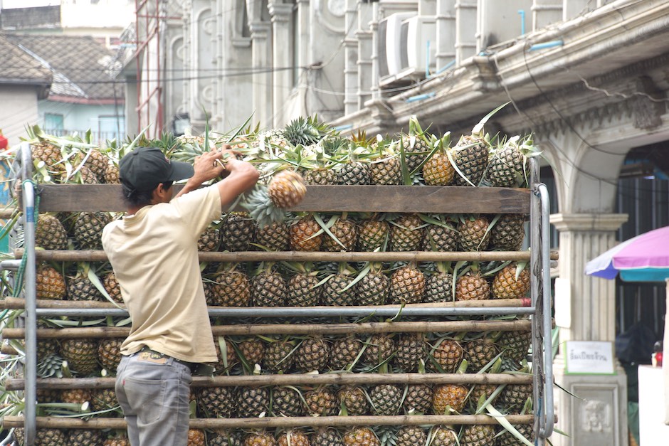 Ananas in Thailand - Hier braucht man nicht nachreifen zu lassen