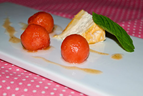 Epoisses-de-Bourgogne-mit-Pfeffer-Wassermelone