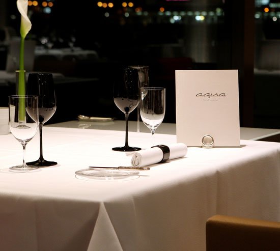 Restaurant-das-AQUA-innen