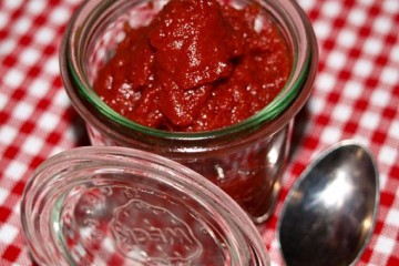 Tomatenketchup selbst hergestellt