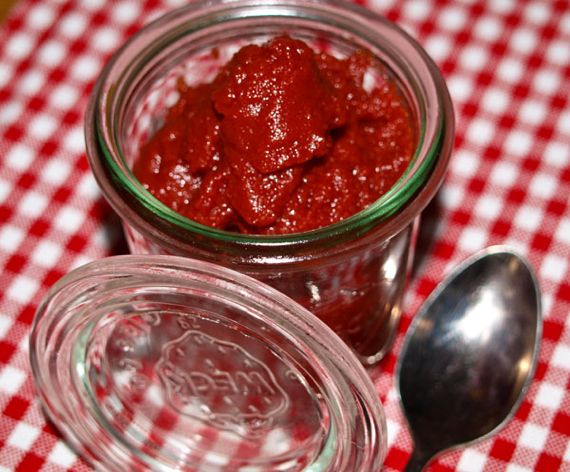 Tomatenketchup selbst hergestellt