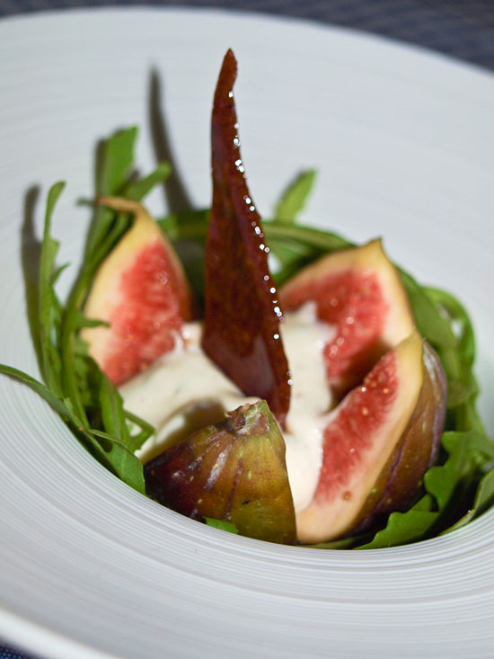 Feigen-Rucola-Salat mit Rotwein-Segel