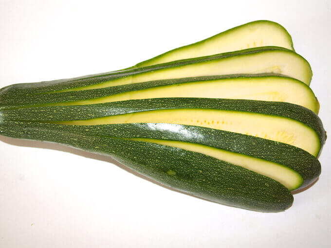 Zucchini für Gratin benutzen