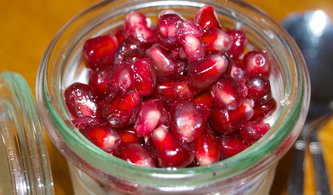 Müsli-mit-Granatapfelkernen