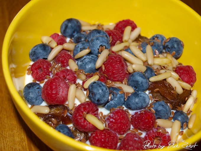 himbeer-müsli-mit-sojajoghurt