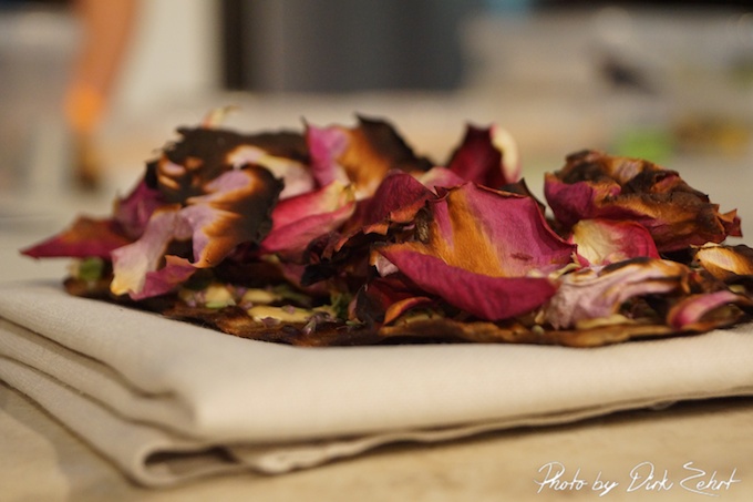 rote-beete-salat-mit-blueten