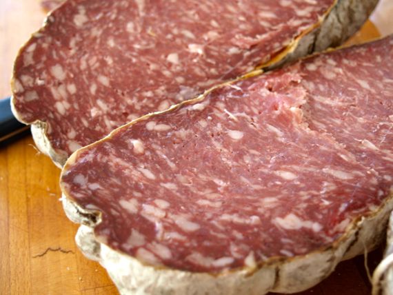 Knoblauchsalami ist lecker