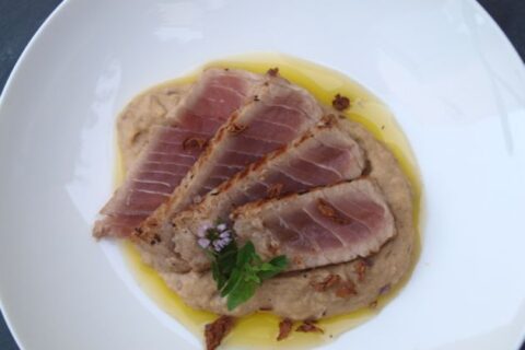 Thunfisch mit Kichererbsen