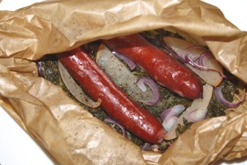 Grünkohl mit Kochwurst und Birne "en Papillote"