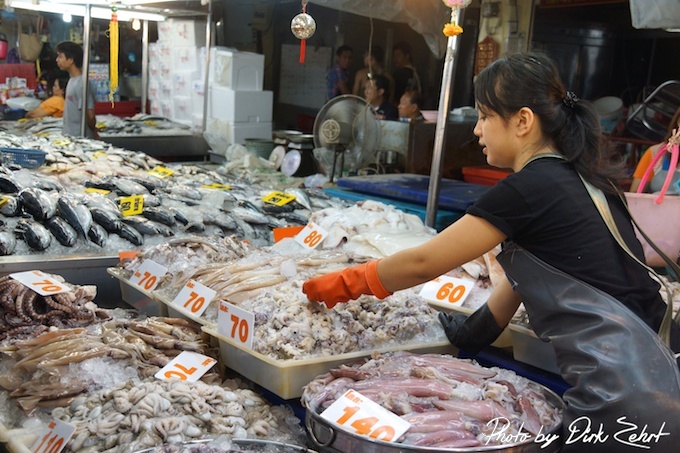 Fischmarkt-samut-prakan-thailand 12