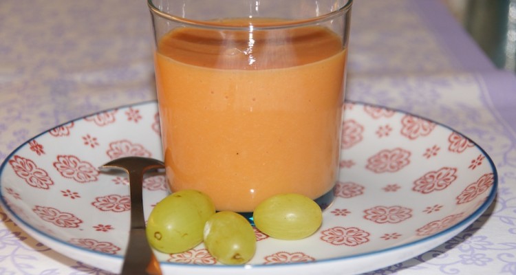 papaya-mandelmilch drink