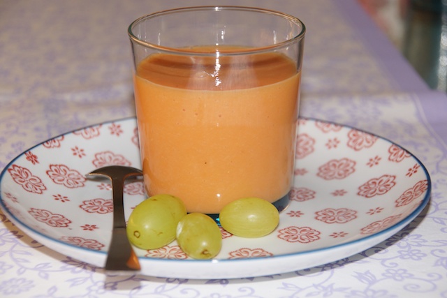 papaya-mandelmilch drink