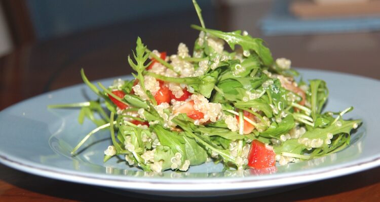 Rucola Quinoa Salat