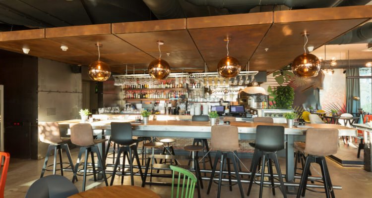 Innendesign eines neuen Restaurants