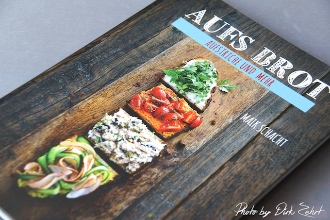 Aufs Brot - Aufstriche und mehr - Cover