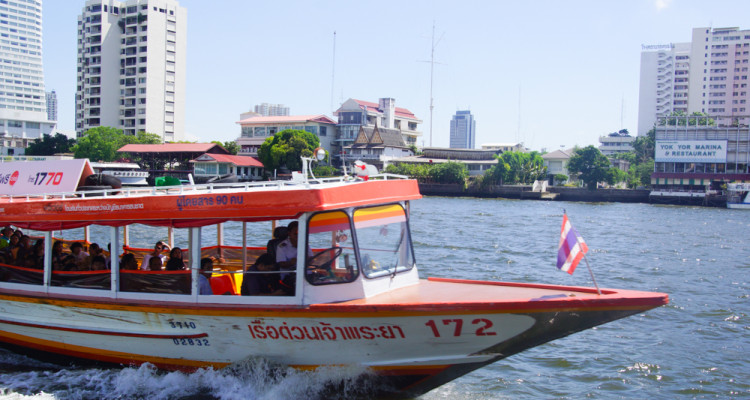 Chao Phraya Express Boote in Bangkok