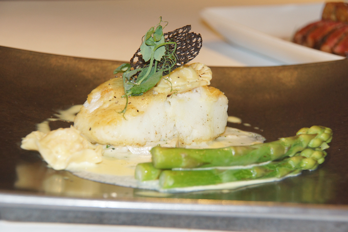 Fireplace Grill Bangkok - Cod und Spargel - der leichte Genuss