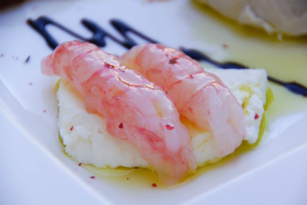 Kukuriku Restaurant in Kastav - rohe frische Garnelen mit jungem Ziegenkäse