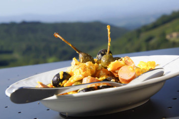 Rühreier mit Kapern und Oliven