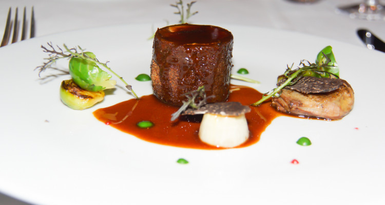 Le Claire de la Plume - Trüffel Taube und Foie gras - Einfach göttlich - Jetzt mit Soße