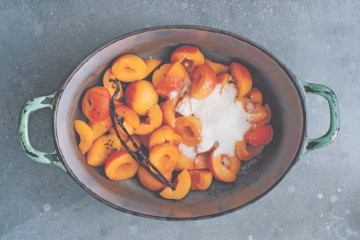 Rotbaecken Aprikosenkonfituere